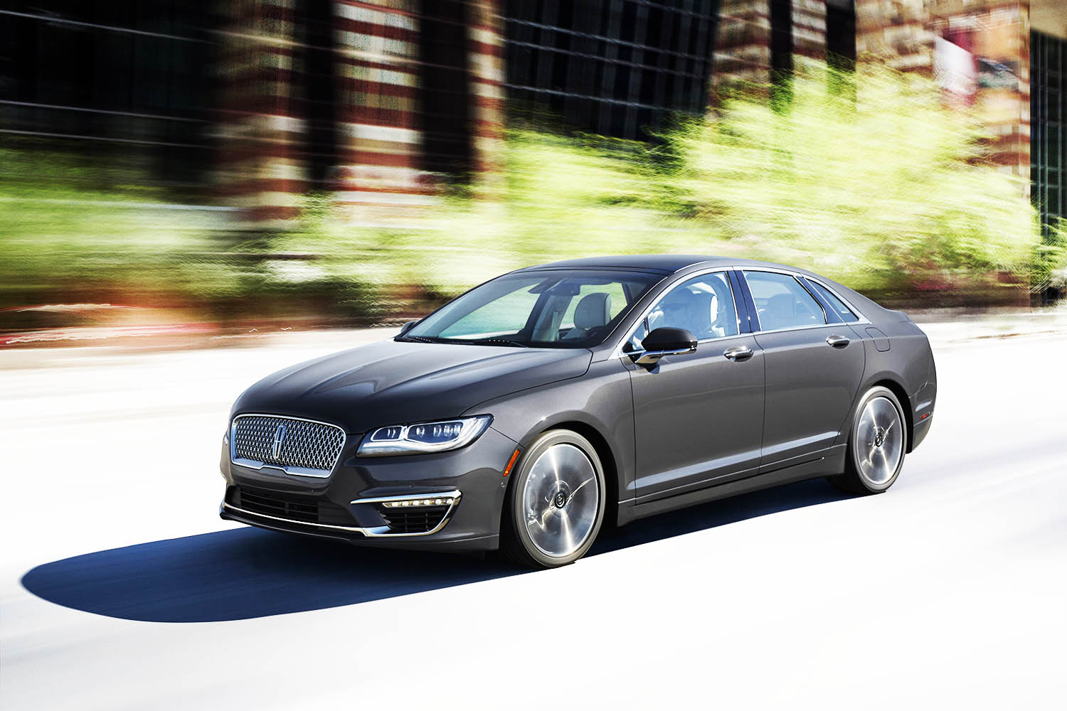 Lincoln-exclusive 3.0-liter GTDI V6 engine provides effortless performance on the new 2017 Lincoln MKZ.