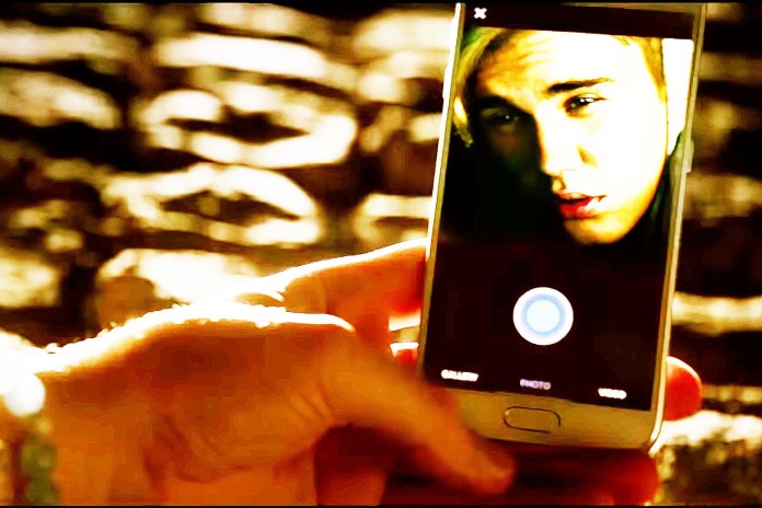 Bieber Samsung Galaxy - Clapway