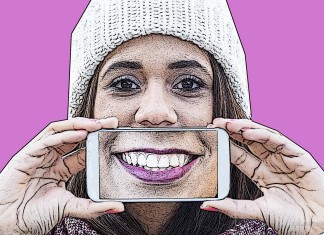 Microsoft Selfie Battles Facefeed in the World of Selfie Clapway