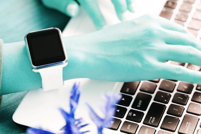 Apple Watch: Health Benefits That Could Save Your Life Clapway