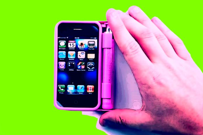iPhone Pepper Spray: 5 Things That Make Apple Fans Happy Clapway