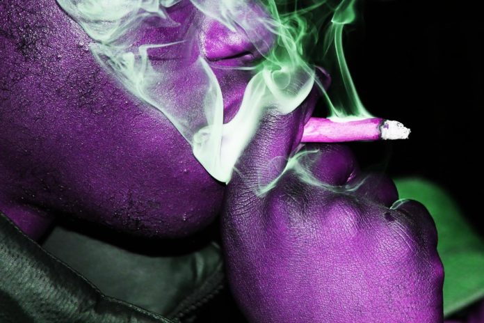 Medical Marijuana Classes Teach How to Smoke the Right Way Clapway